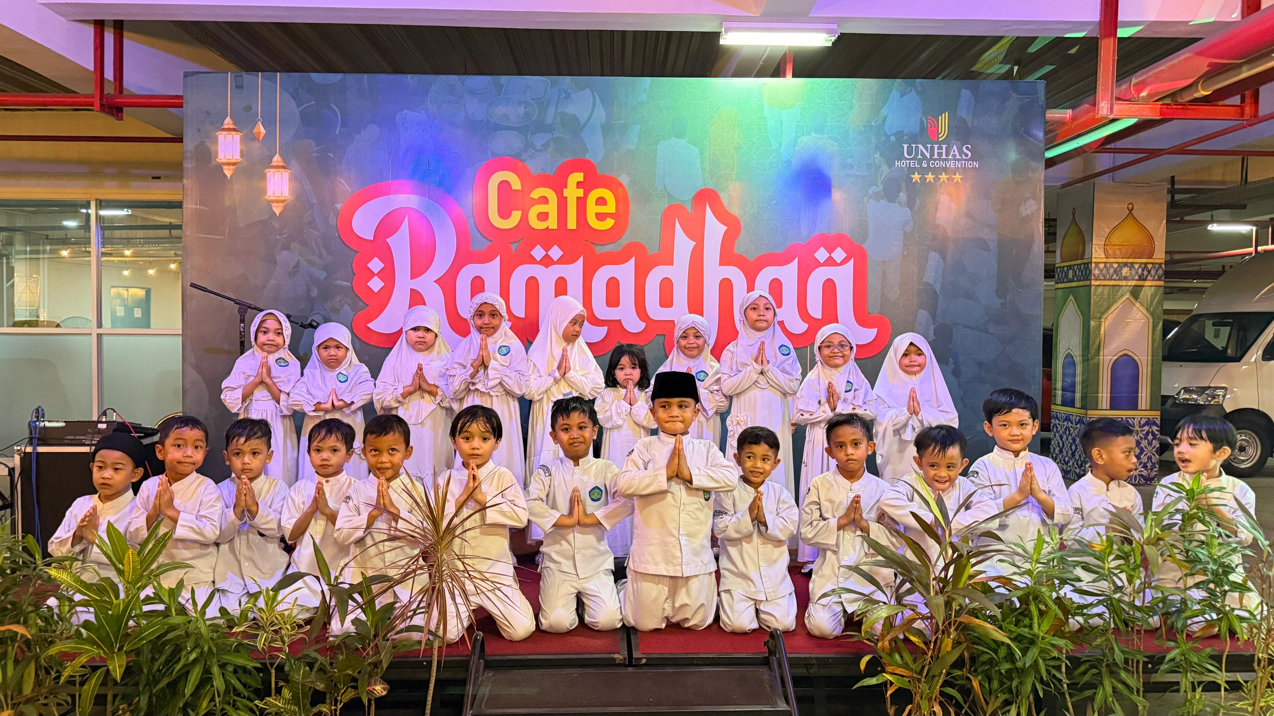 TK WIS 03 Lakukan Ifthar Berjamaah ,Tema Keluarga Hebat, Keluarga Taat, raih kemenangan Ramadhan